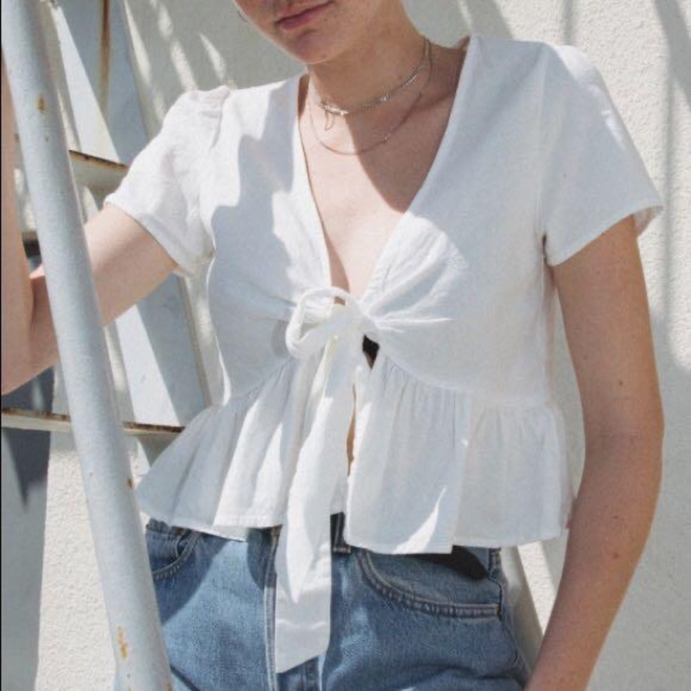 Cora Linen Front Tie Wrap Top